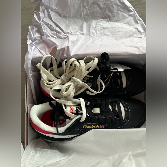 NWT Reebok Classic Leather Casual Shoes black running sneakers size 7,5 - Picture 8 of 14